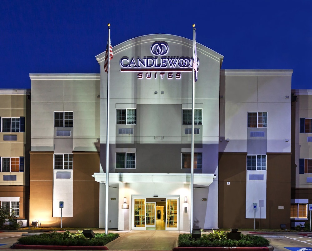 CANDLEWOOD SUITES BAYTOWN 5/58