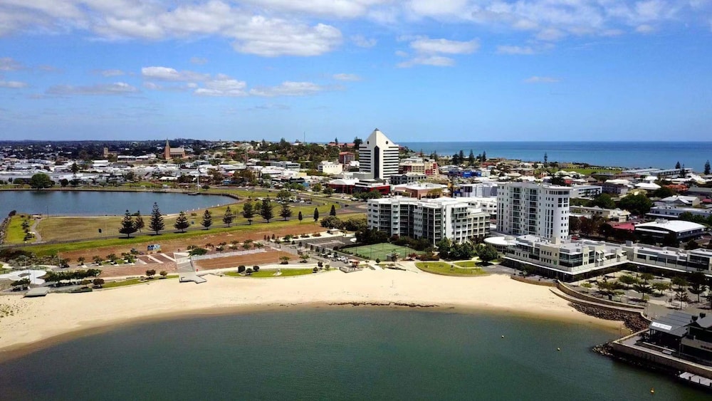 Bunbury Hotel Koombana Bay 2/34
