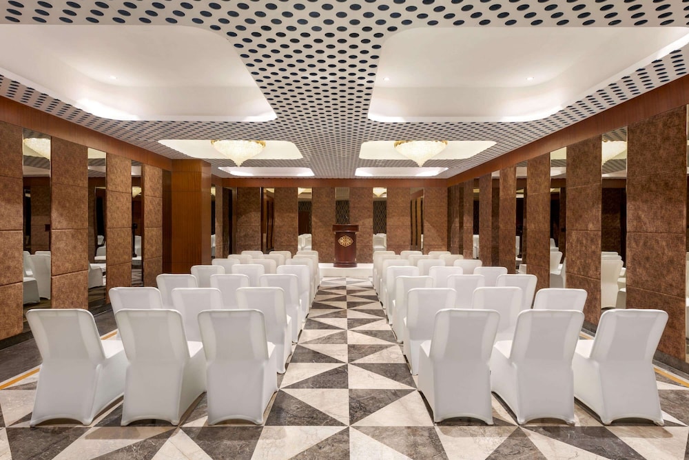 Howard Johnson by Wyndham Udaipur Roop Nagar 25/33