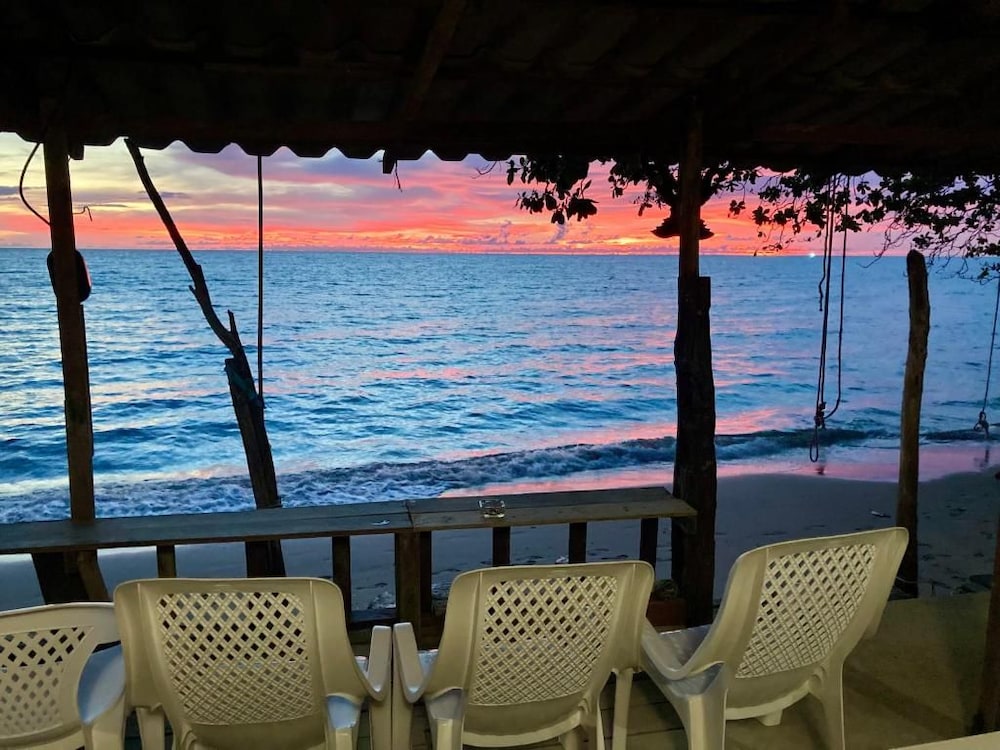 Ban Na White Sand Beach 38/50