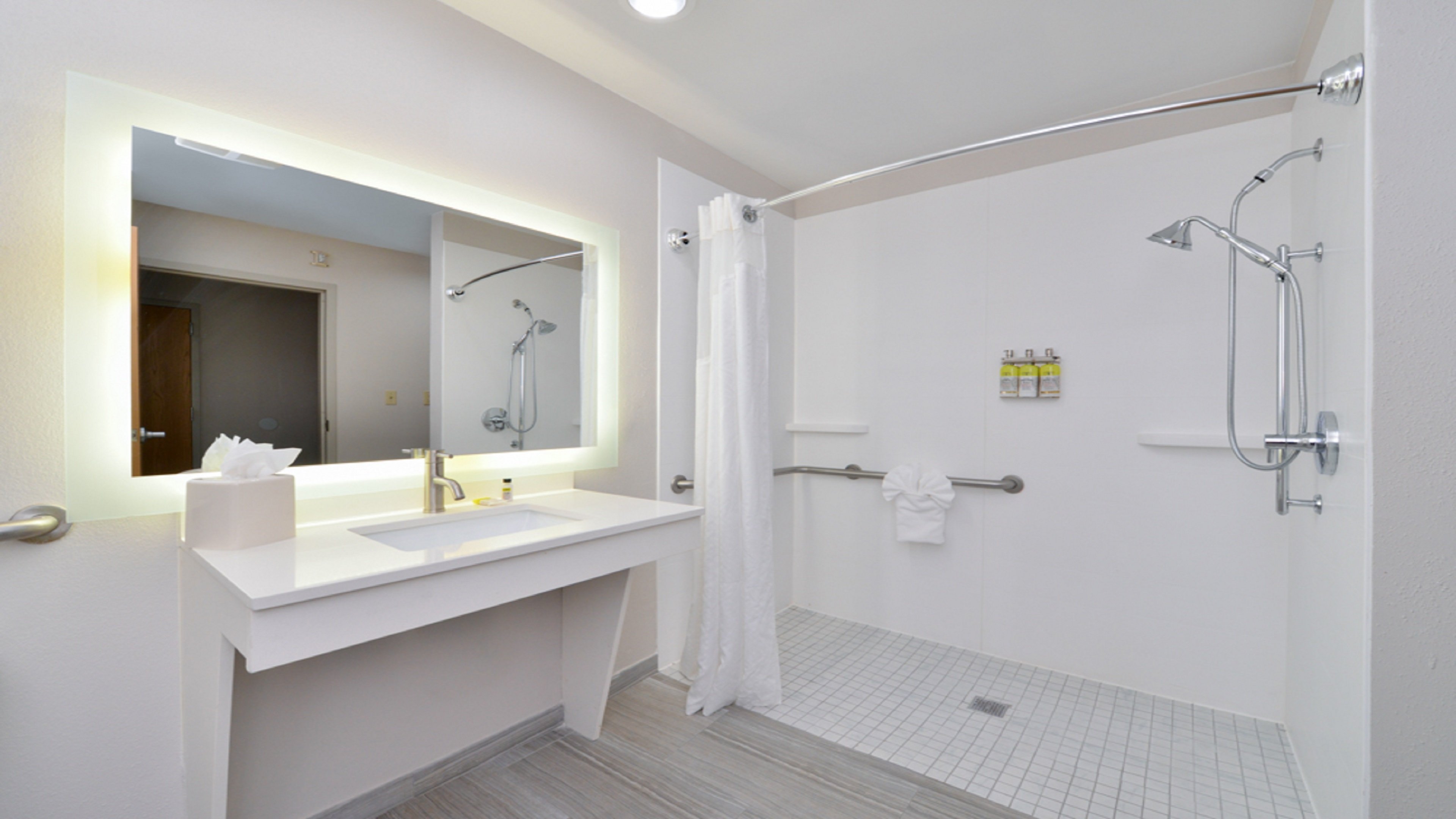 Holiday Inn Express Hotel And Suites La Place 50/50