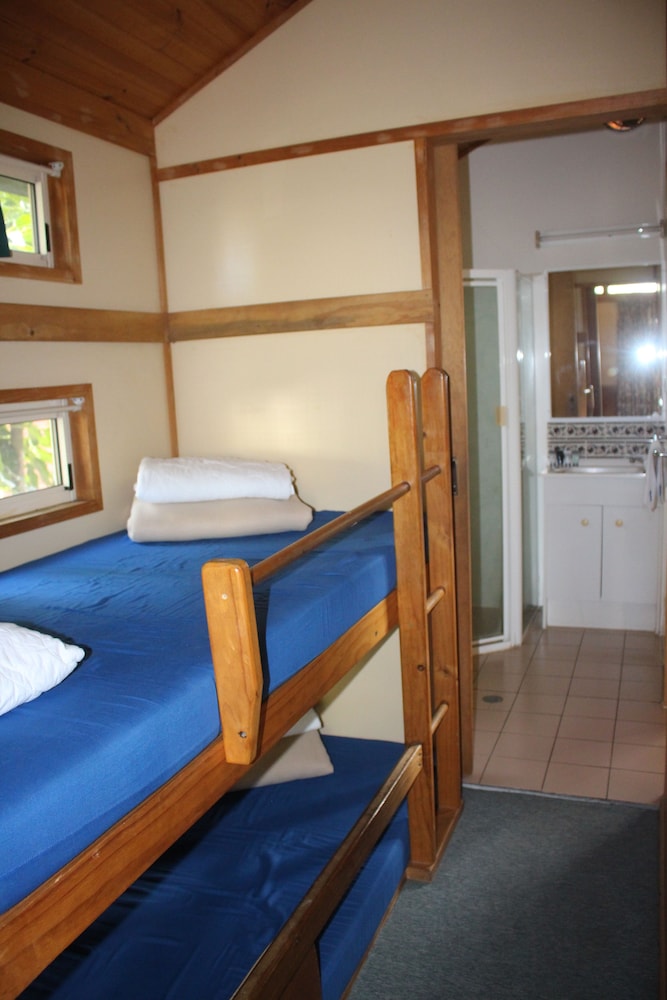 Lanis Holiday Island Caravan Park 27/67