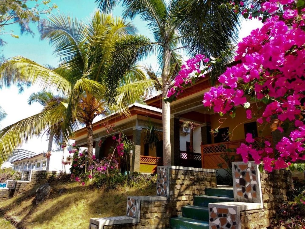 Nirwana Buton Villa 7/31