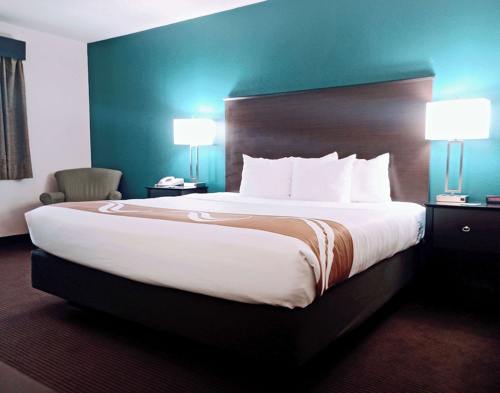 جناح بسرير كينج لذوي الإعاقة