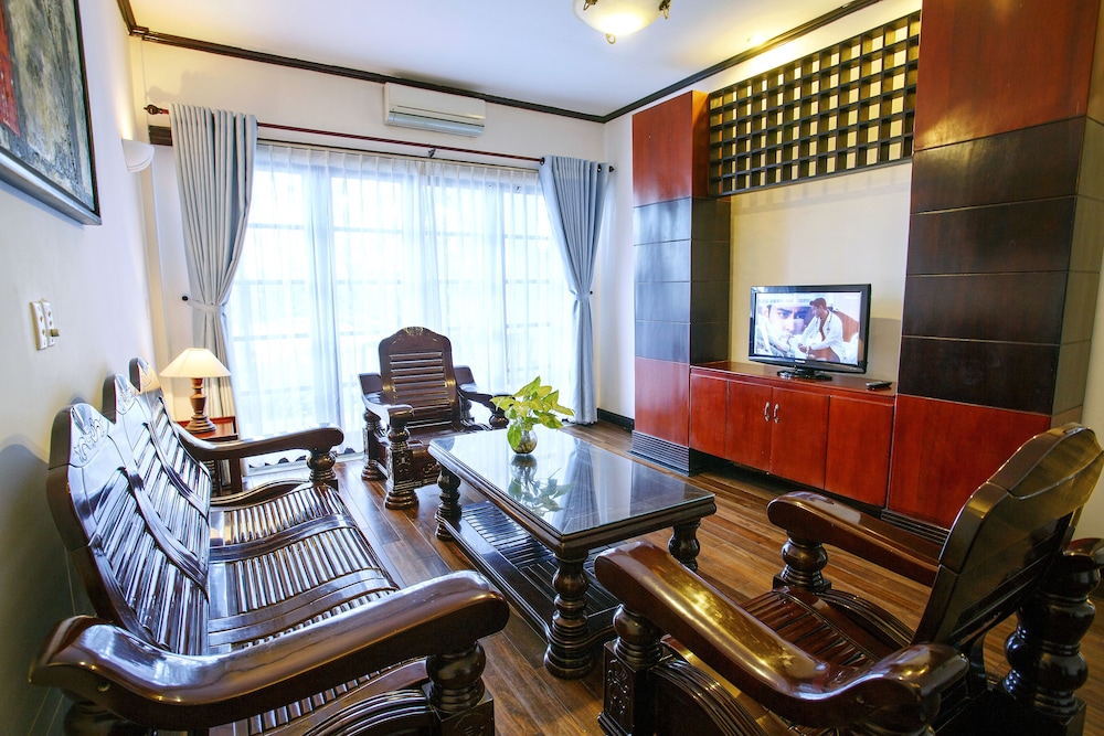 River Beach Resort and Residences 51/76