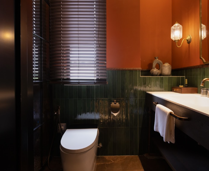 The Seven Stars Hotel 44/48