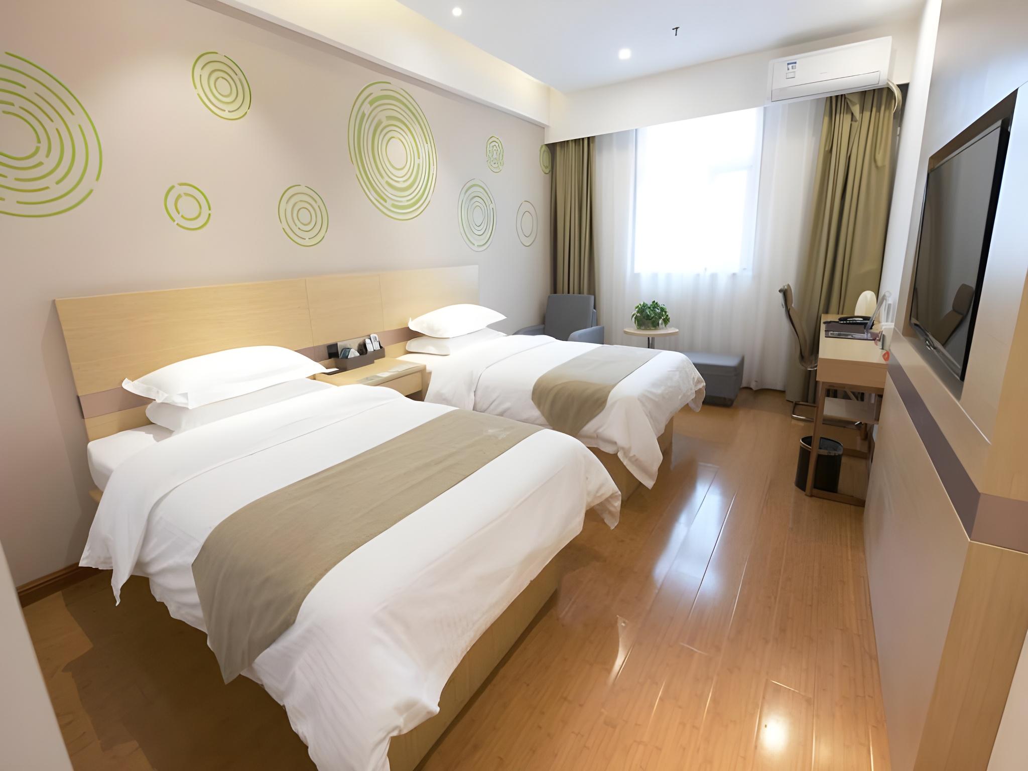 BUSINESS, TWIN BEDS
