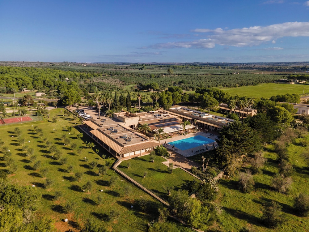 Hotel Resort Ristorante Masseria Le Pajare 45/50
