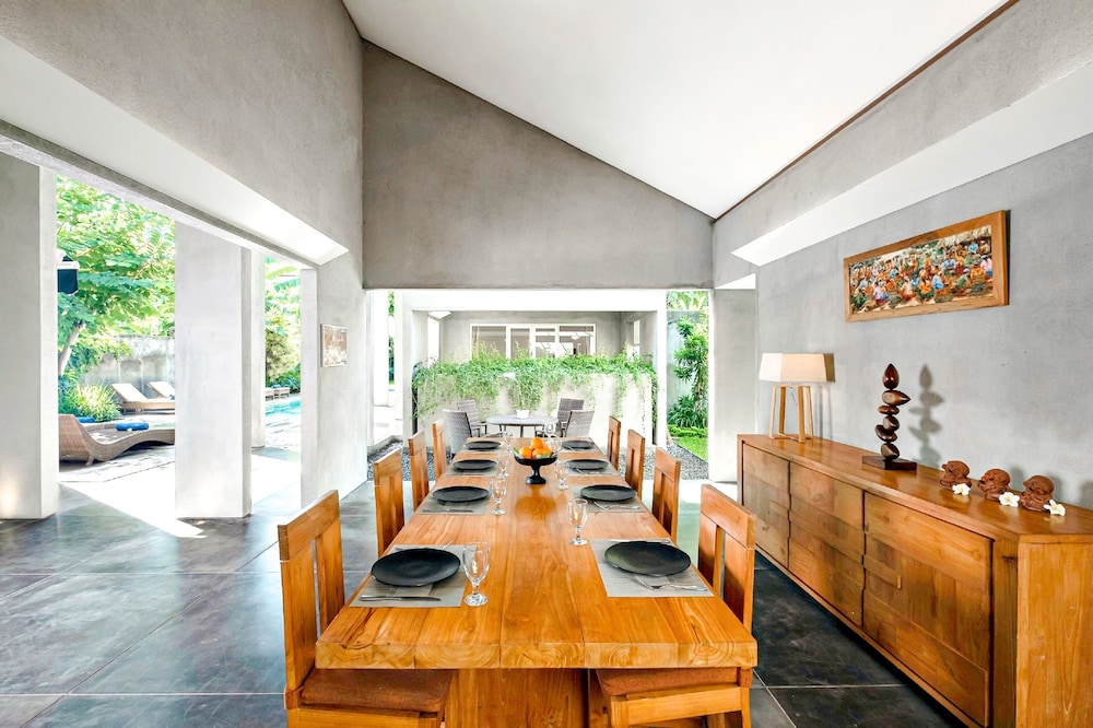 Mayaloka Villas Seminyak 60/76