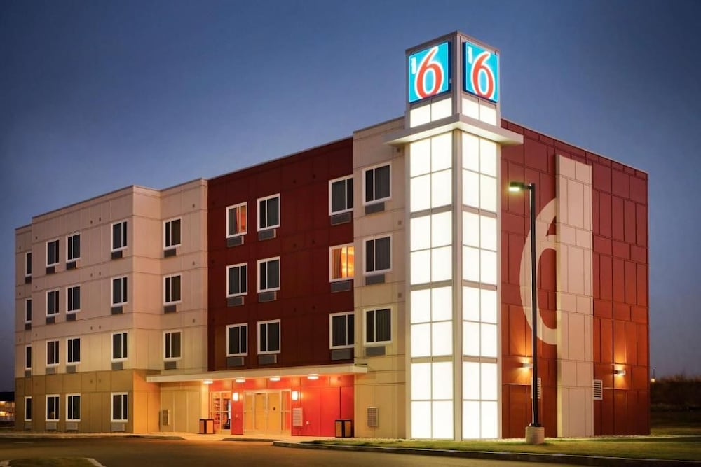 Motel6 Swift Current Sk 3/44