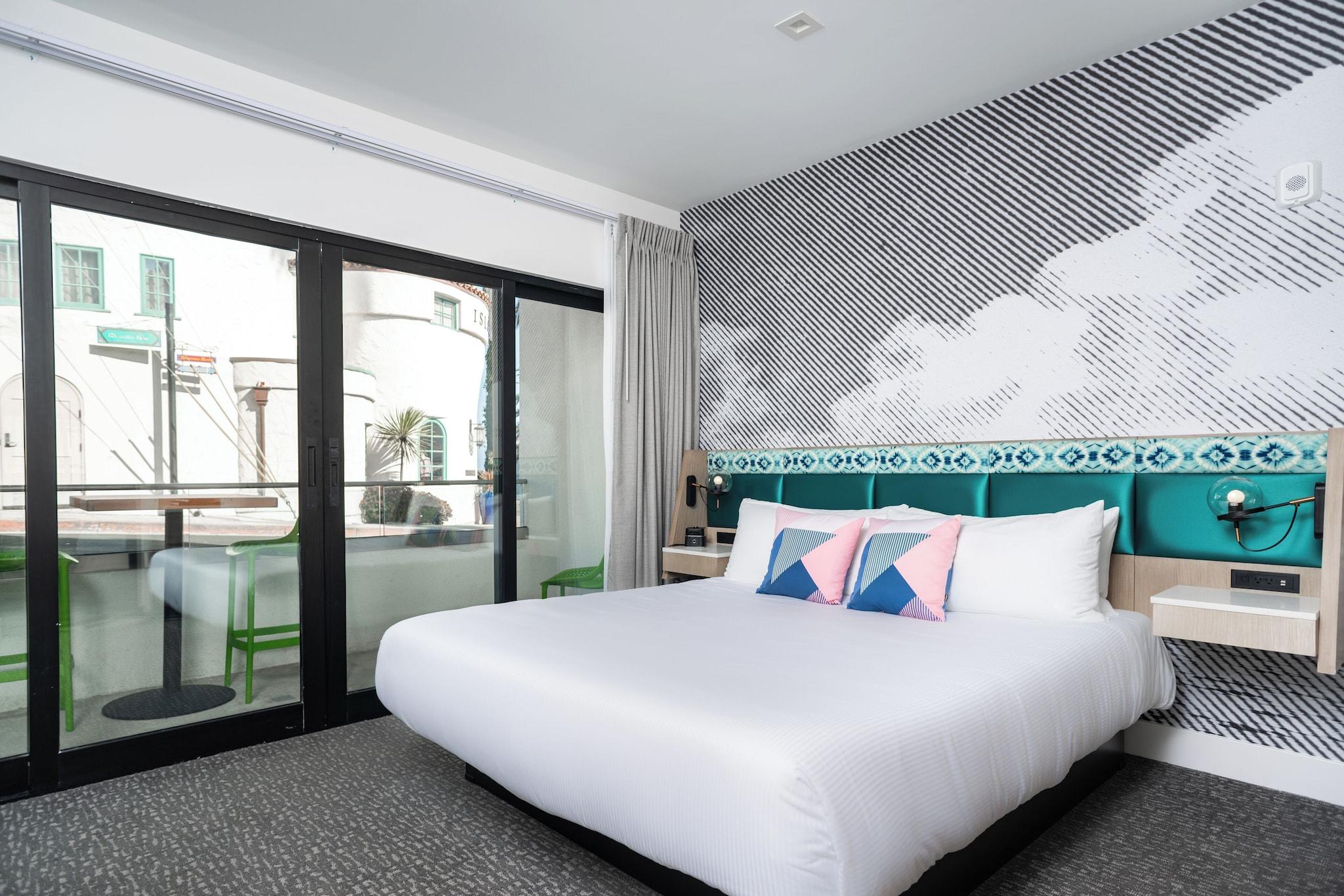 Room, King Bed, Accessible