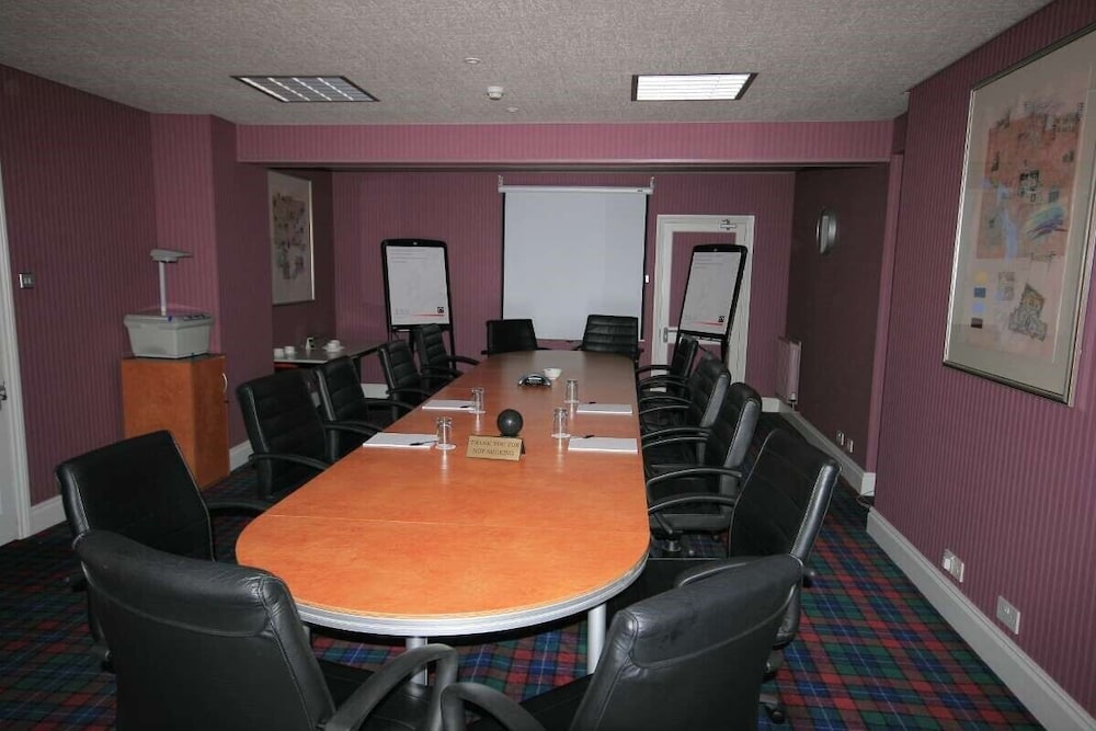 Regency Hotel 30/37
