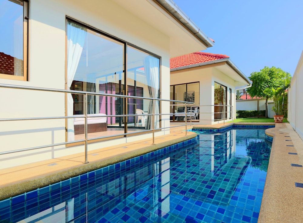 Avoca Pool Villas 21/50