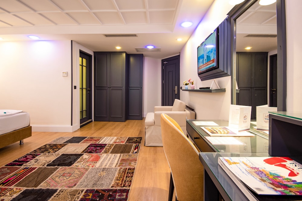 Antusa Design Hotel and Spa 40/65