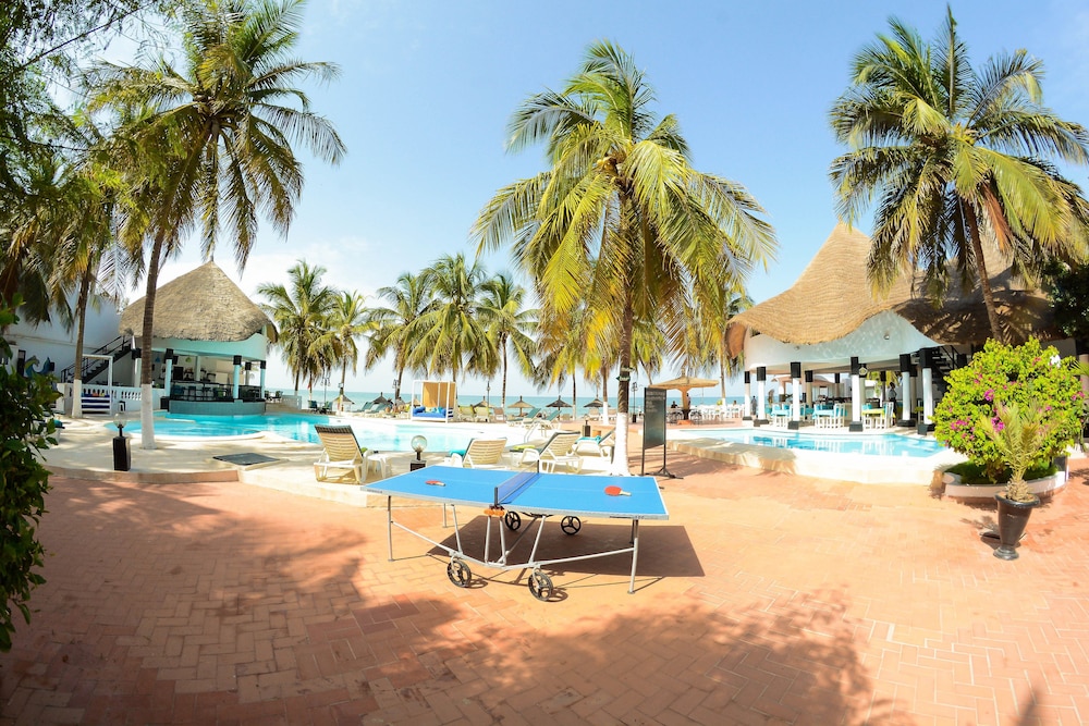 Africa Queen Hotel 6/70