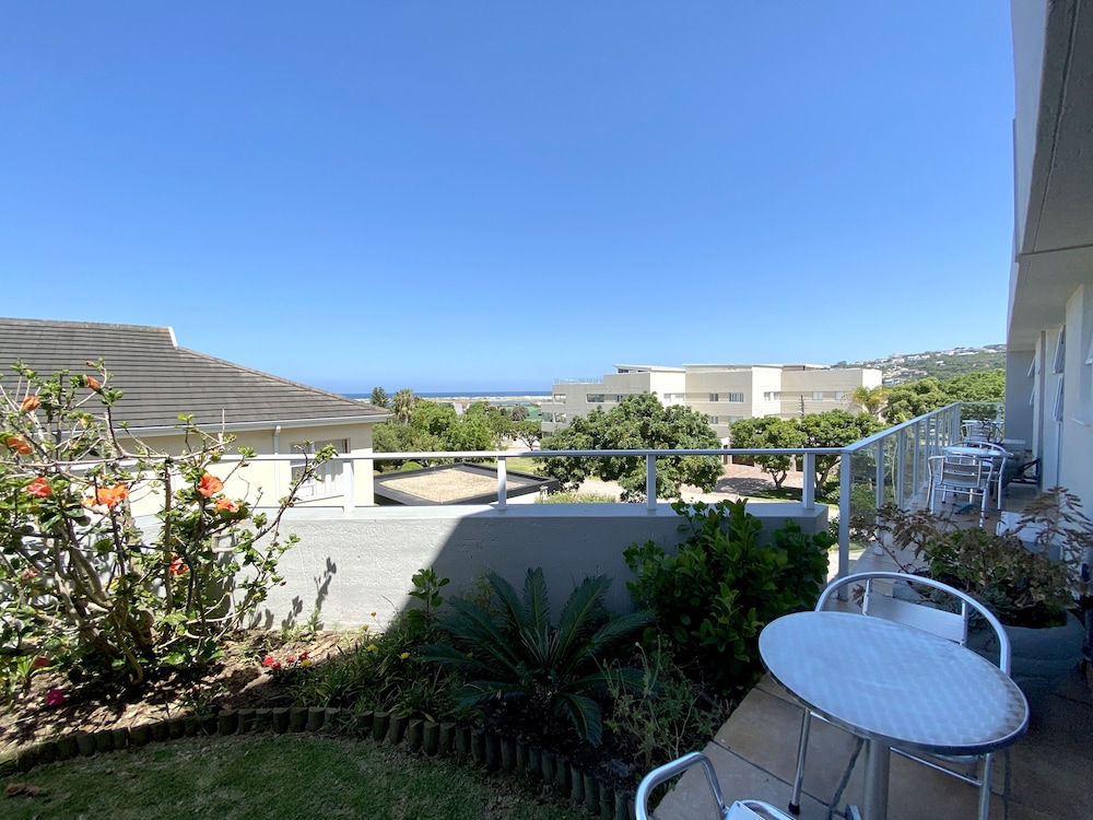 Thanda Vista - Bed And Breakfast 32/50