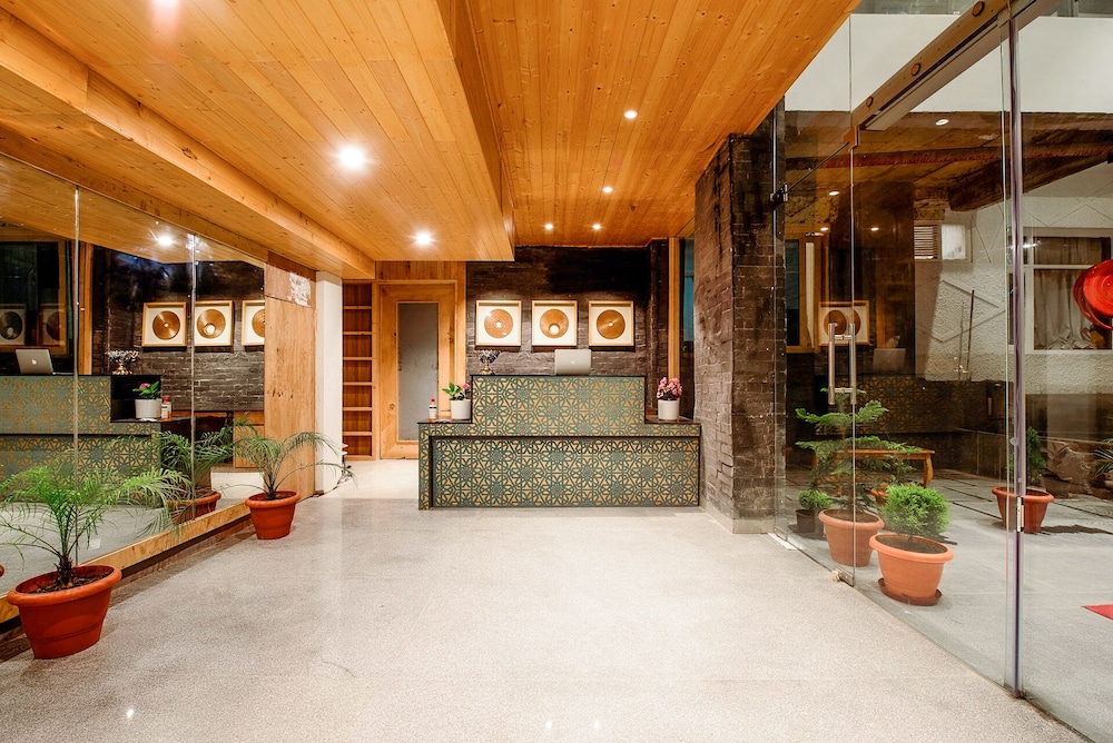 Naturevilas Sarovar Premiere Manali 7/65