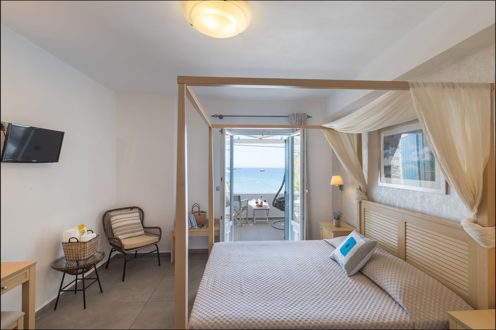 DELUXE, DOUBLE BED, SEA VIEW, BALCONY