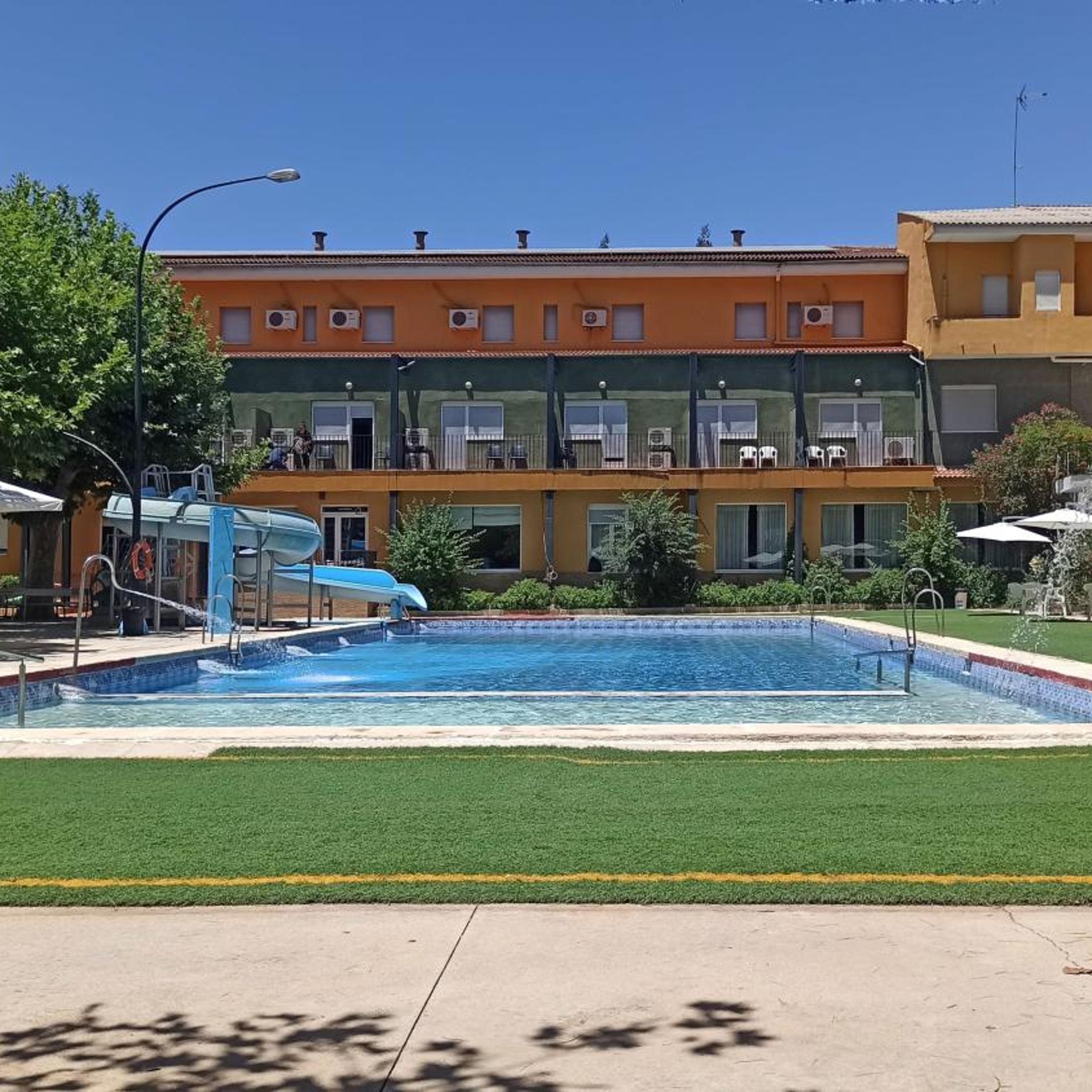 Hotel Río Piscina 2/75