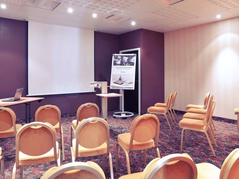 Mercure Auxerre Autoroute du Soleil 52/64