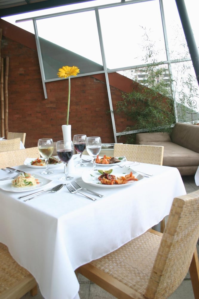 Hotel Piedraluna 23/28