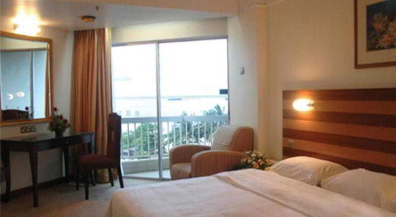 Primula Beach Hotel 10/22