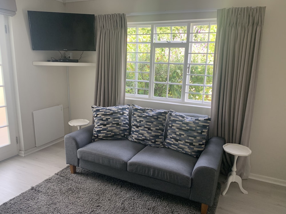 Beluga of Constantia Guest House 21/42