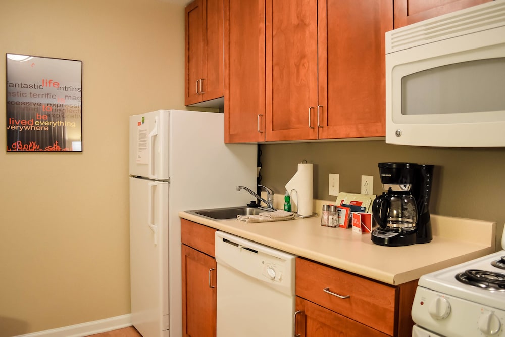 TownePlace Suites by Marriott Quantico Stafford 44/45