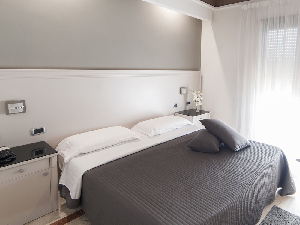Hotel Giulia 24/74