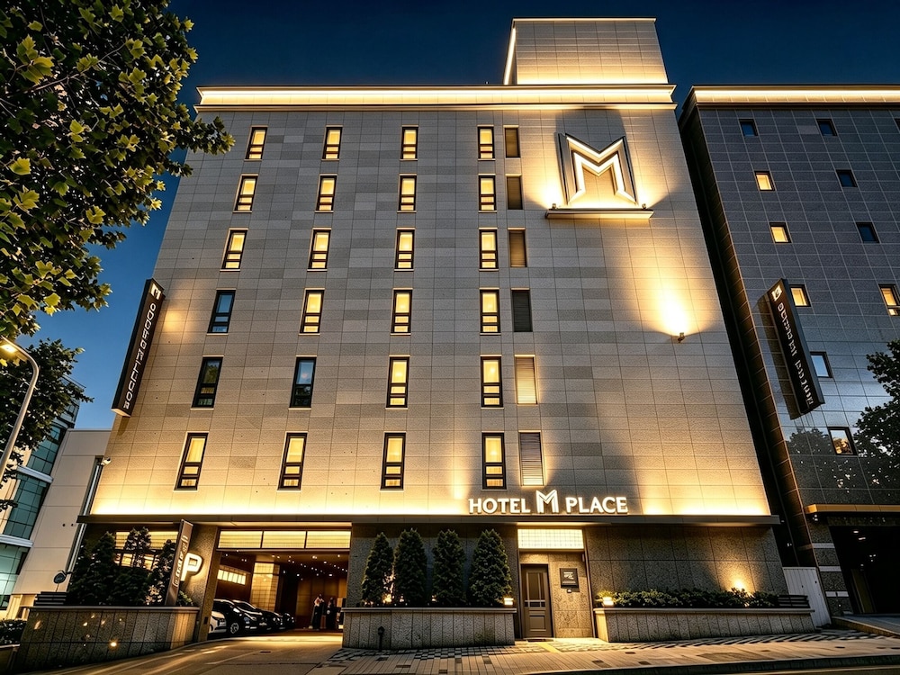 Hotel M Place 1/53
