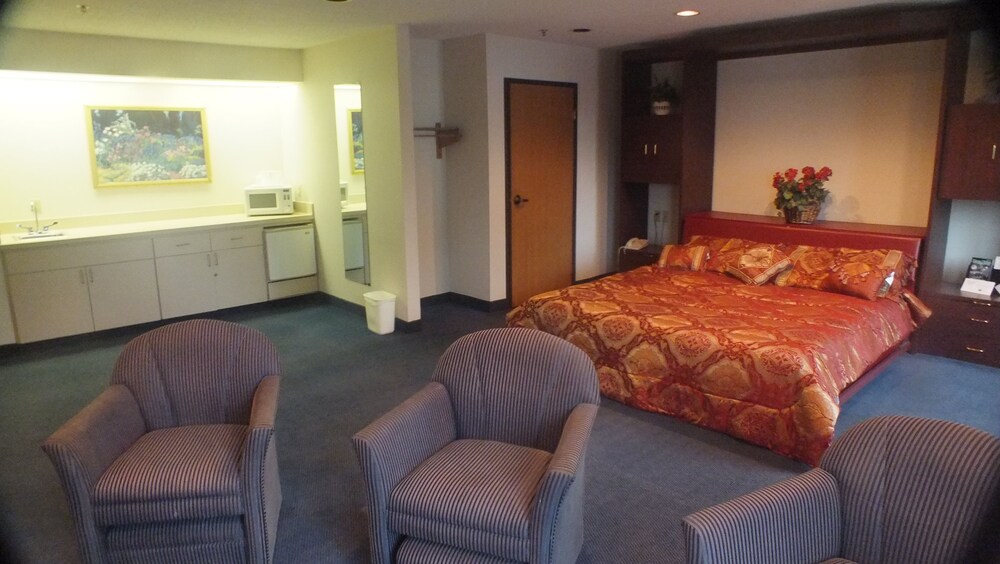 Quality Express Inn Suites Mineral Wells 12/49