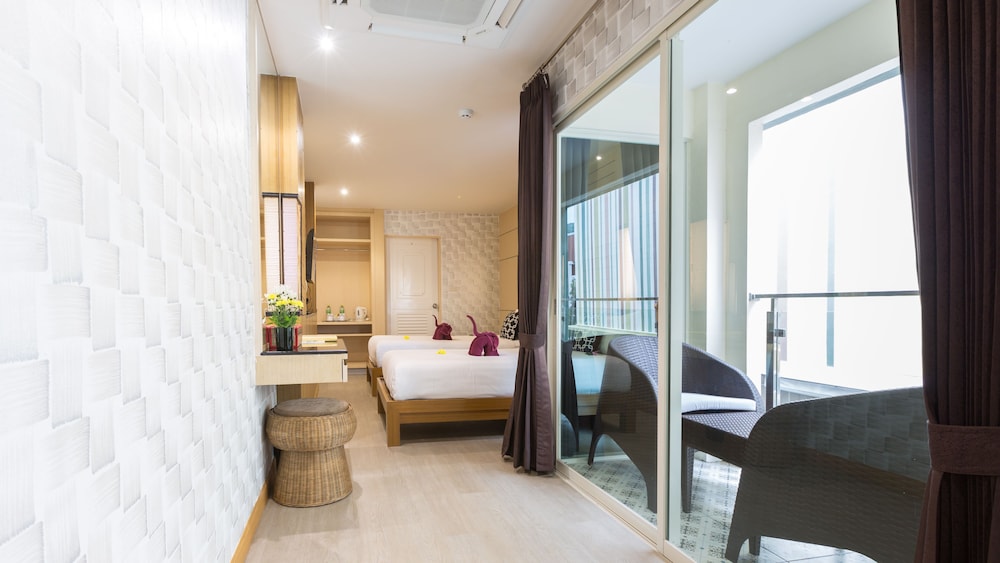 Anda Beachside Hotel 46/85