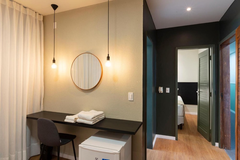 Hotel Vila Leste 42/43