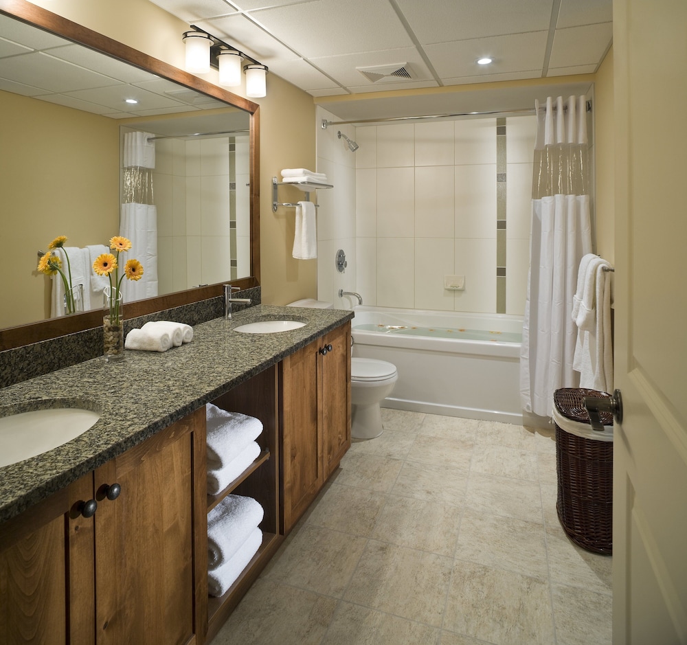 Walnut Beach Resort 48/48