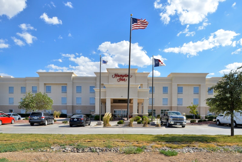 Hampton Inn Pecos 45/45