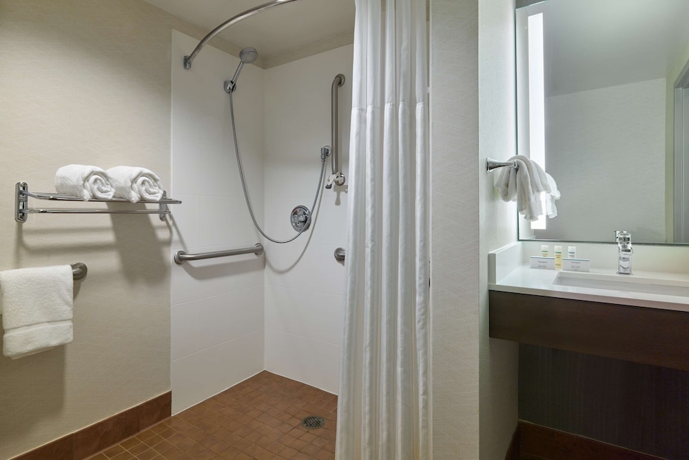Hilton Garden Inn Bloomington, IN 22/78