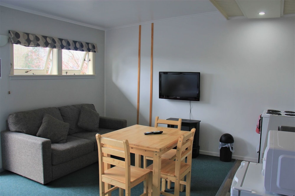 436 Rotorua Hideaway Lodge 25/38
