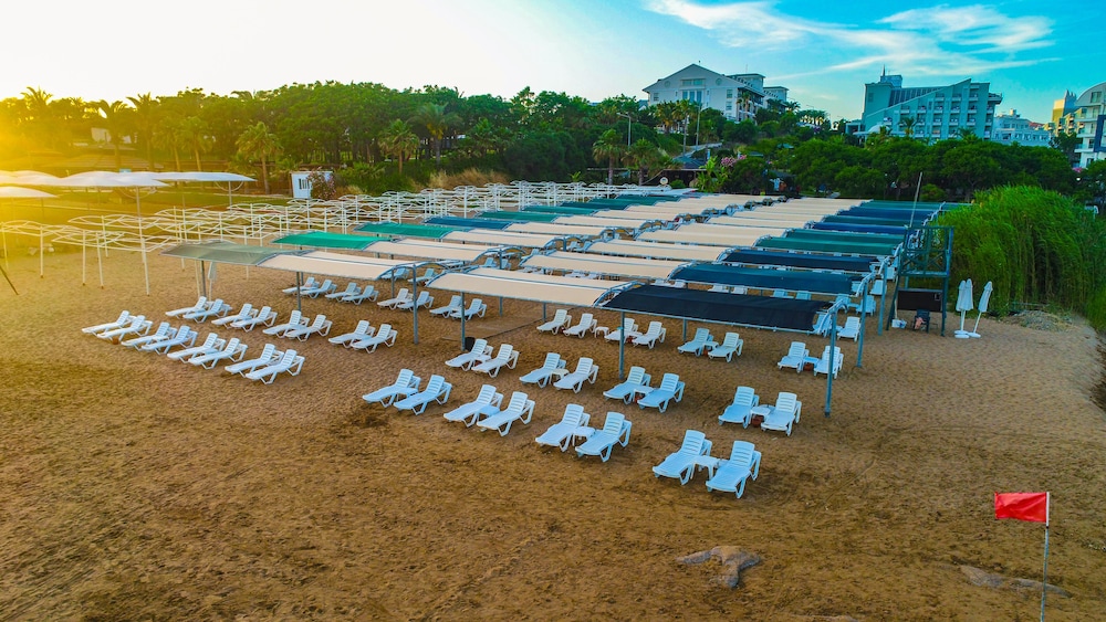 Royal Atlantis Resort Spa 45/69