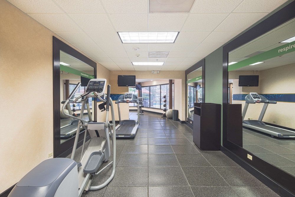 Hampton Inn by Hilton Monterrey Galerias Obispado 23/72