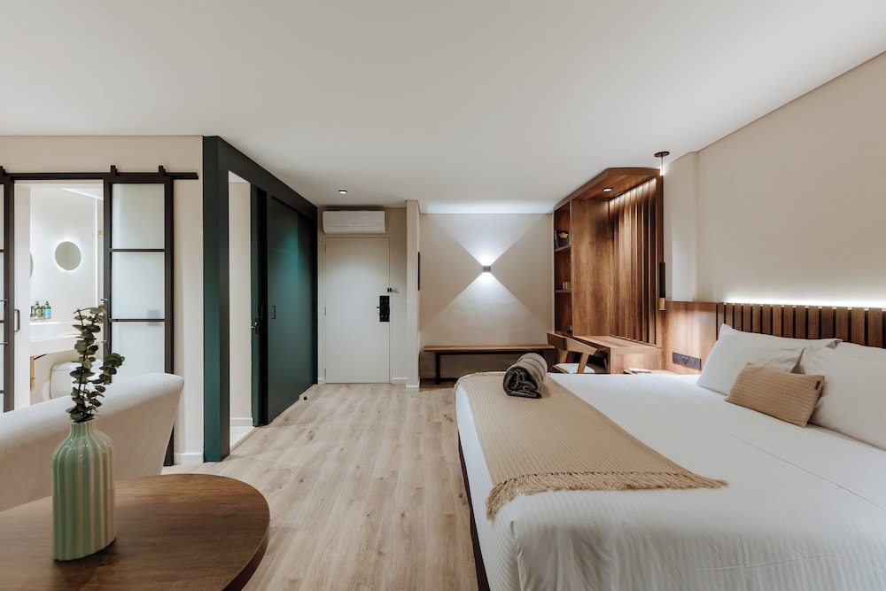 Hotel Sky Medellin 24/55