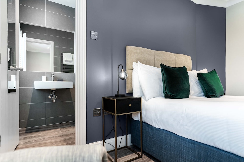 Regent Hotel 19/50