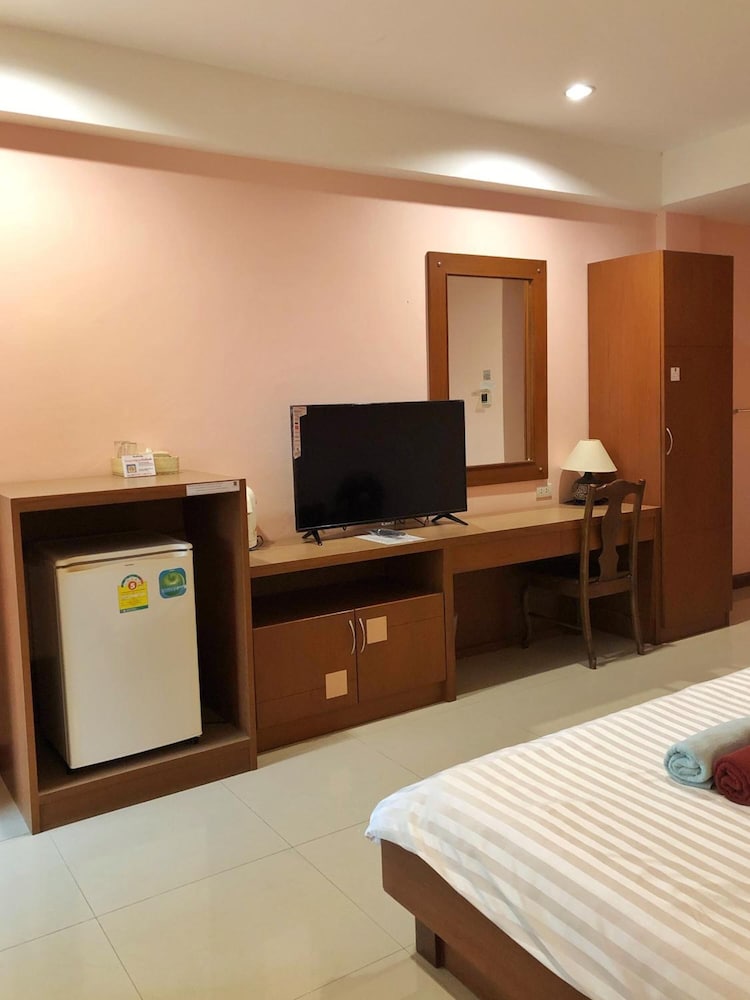 Tonwa Resort Hotel 25/55