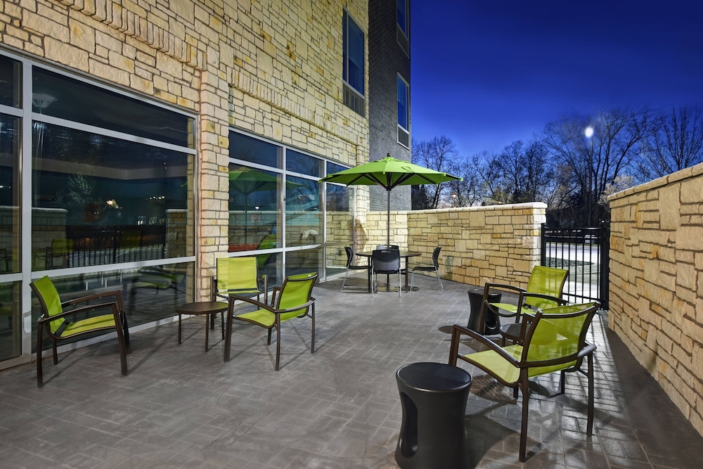 SpringHill Suites by Marriott St. Paul Arden Hills 45/52