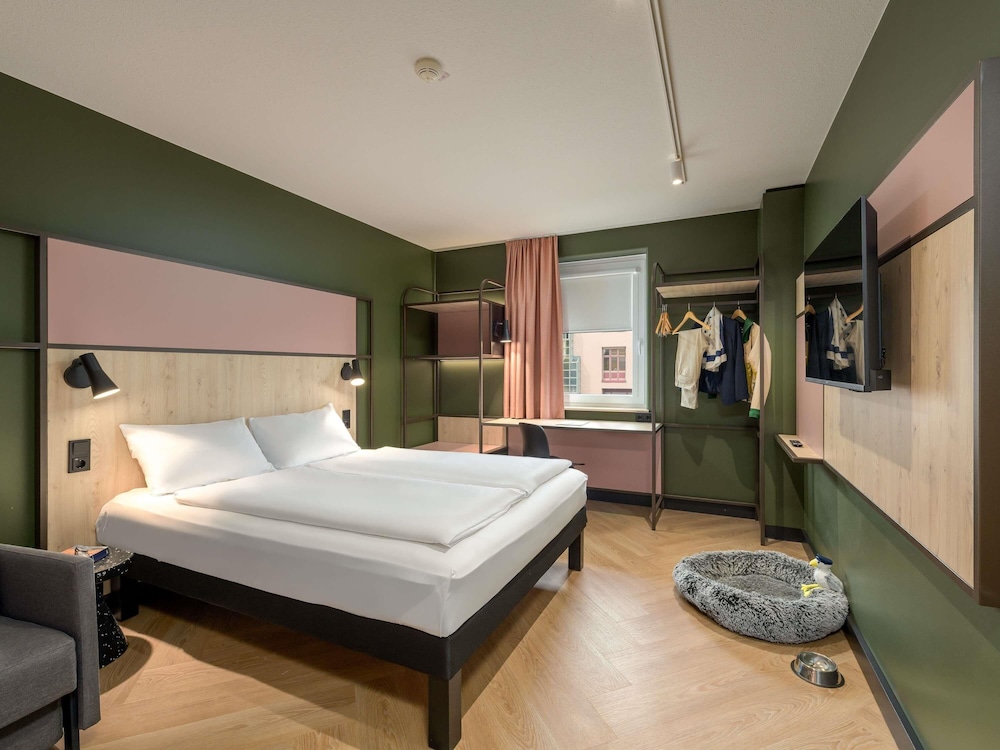 IBIS KONSTANZ 25/79