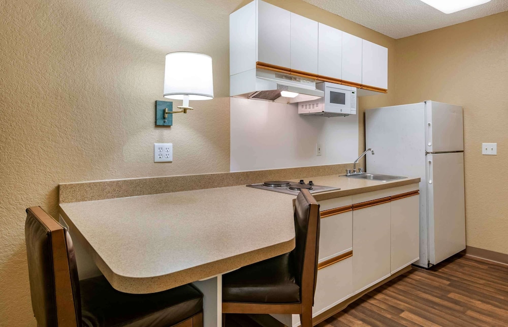 Extended Stay America Suites Orlando Altamonte Springs 45/58
