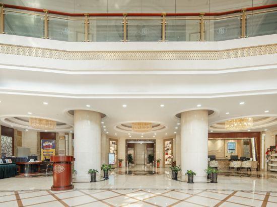 Huhua International Hotel (Shanghai Heqing Road) 8/27
