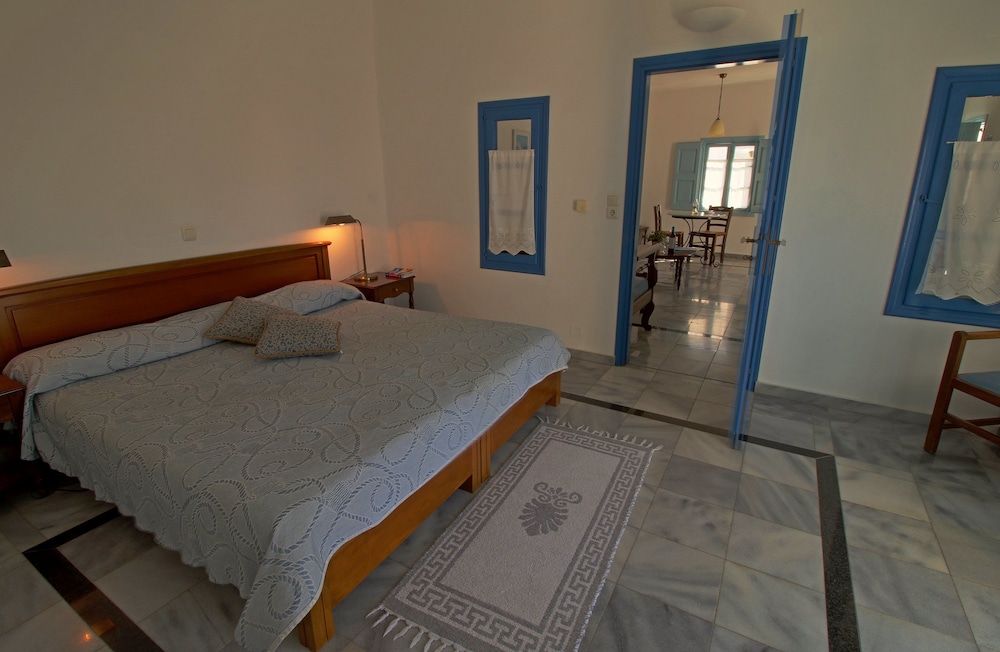 Aethrio Sunset Village Oia 23/87
