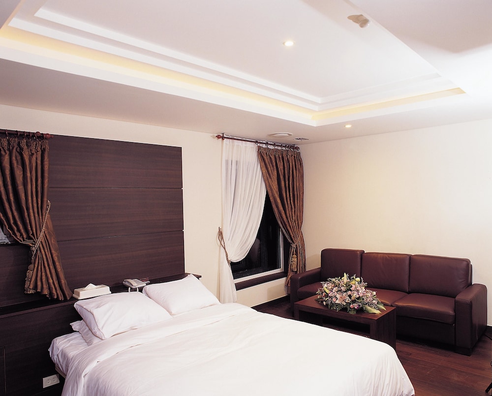 Joa Hotel 10/19