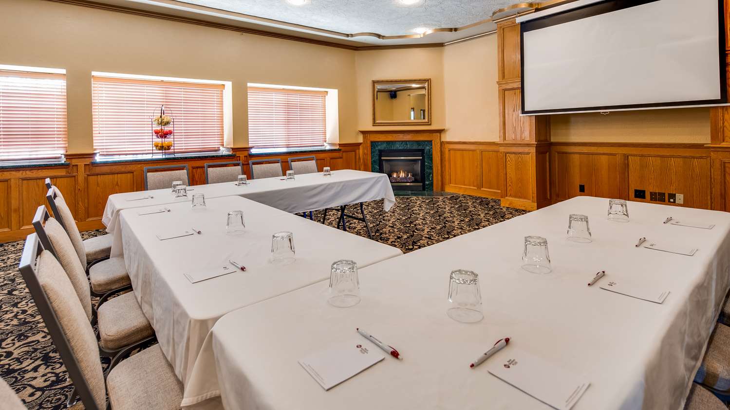 Best Western Plus Bayshore Inn 14/17