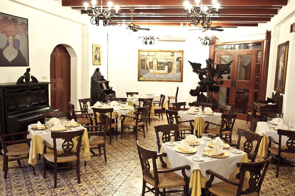 LA GRAN FRANCIA HOTEL AND RESTAURANT 34/48